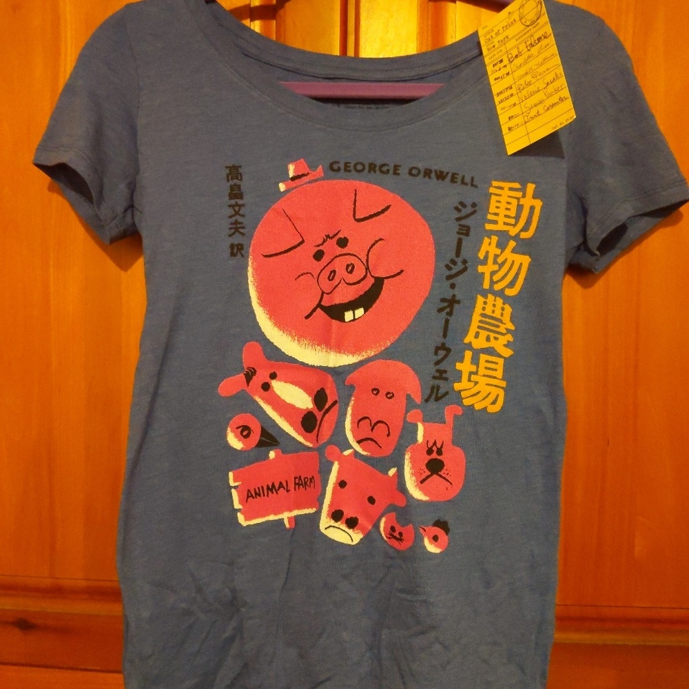 George Orwell Animal Farm scoop neck t-shirt - Picture 3 of 3